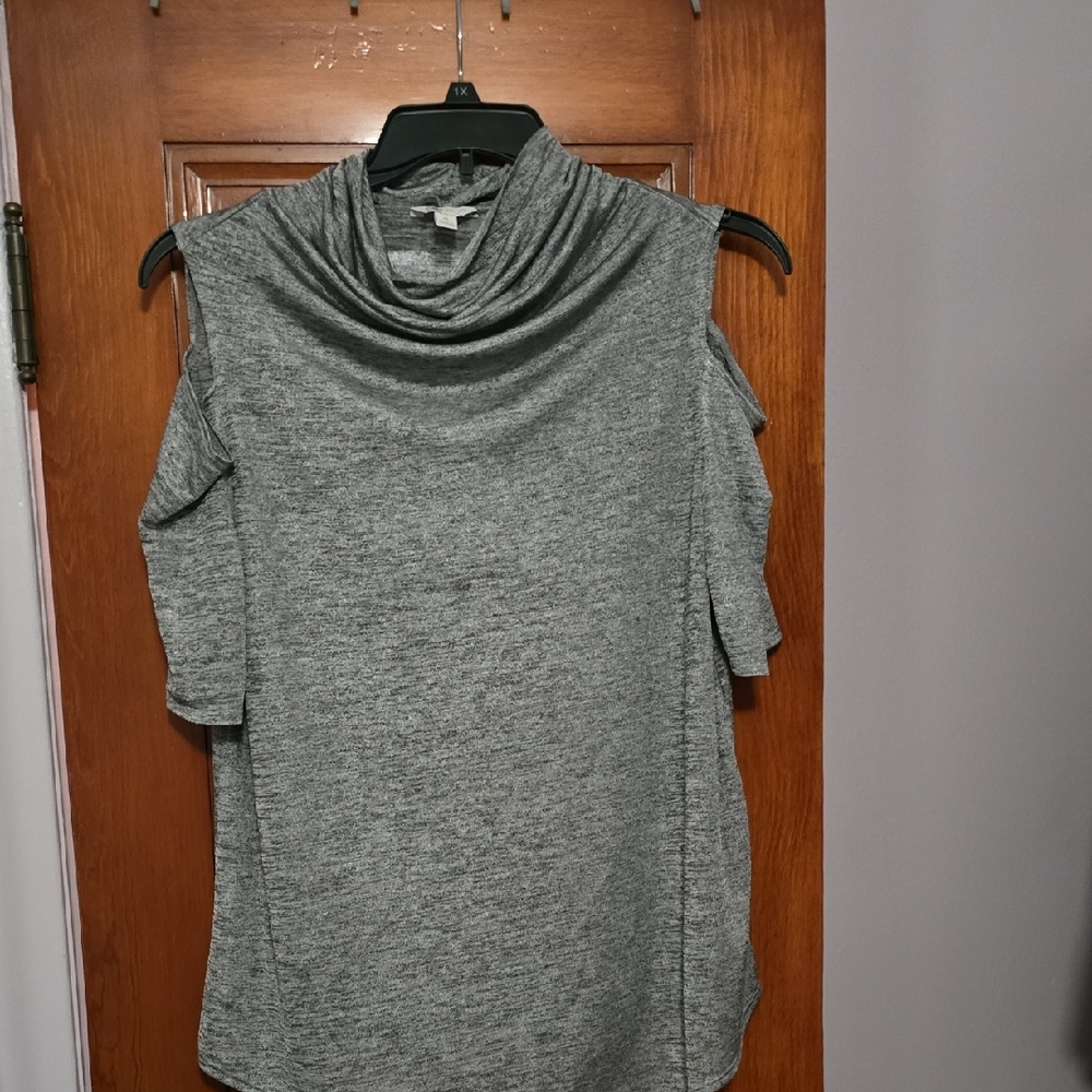 COLD SHOULDER SILVER TOP